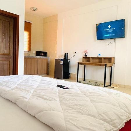 Namaste Hotel & Restaurant Libreville Extérieur photo