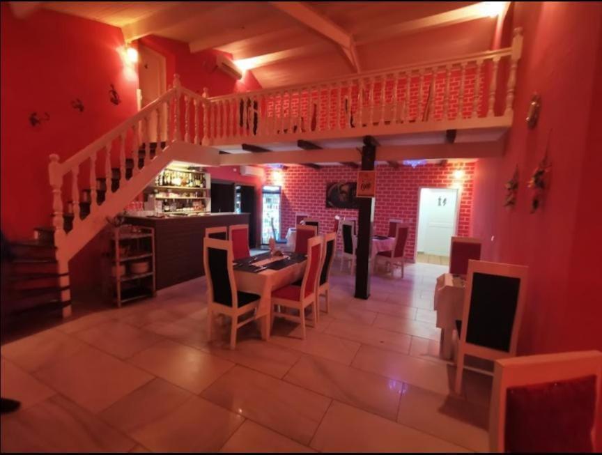 Namaste Hotel & Restaurant Libreville Extérieur photo