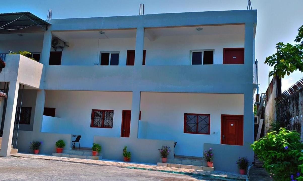 Namaste Hotel & Restaurant Libreville Extérieur photo