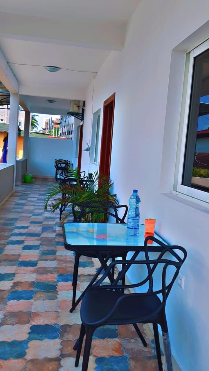 Namaste Hotel & Restaurant Libreville Extérieur photo